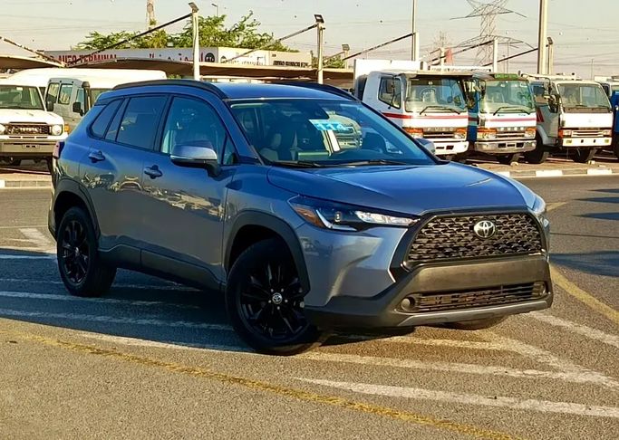 مستعملة Toyota Corolla Cross I, 2.0 l, 2022 في في دبي من Lucky Star Motors، اللون فضي. المواصفات الأمريكية | AUTO.AE | إعلان #262310
