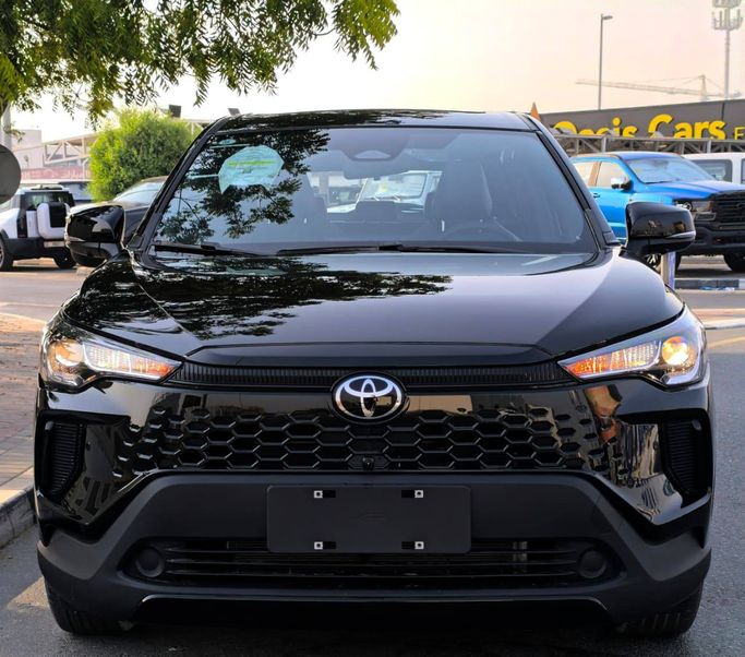 جديدة Toyota Corolla Cross أنا فيس ليفت, 2.0 l, 2026 في في الإمارات, دبي من SPORT AUTO FZE، اللون أسود. المواصفات الصينية | AUTO.AE | إعلان #274302
