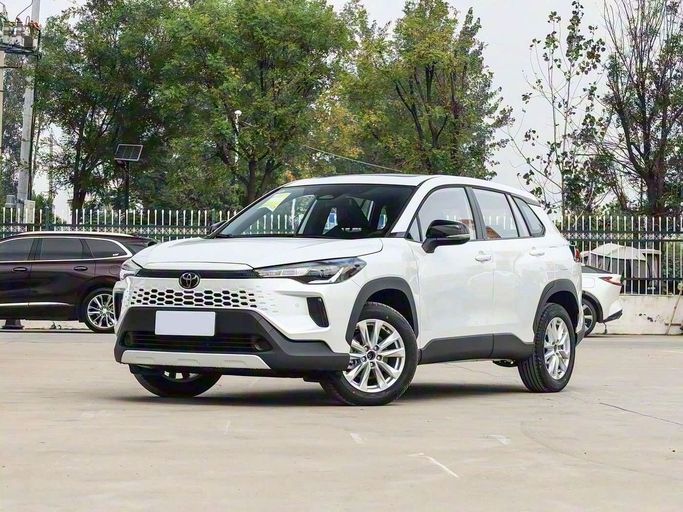 Новый ⁦Toyota Corolla Cross I Рестайлинг, 1.8 л, 2026⁩ в ОАЭ, Дубай от Maqbool Motors FZCO Белый цвет. Китайская | AUTO.AE | Объявление #286528