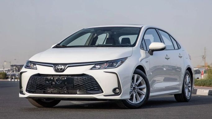 Новый Toyota Corolla XII (E210), 1.8 л, 2025 в Дубае от Dresden Motors Белый цвет. Китайская | AUTO.AE