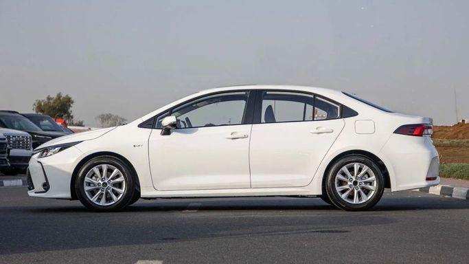 Новый Toyota Corolla XII (E210), 1.8 л, 2025 в Дубае от Dresden Motors Белый цвет. Китайская | AUTO.AE