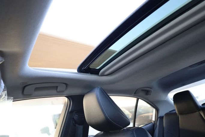 Новый Toyota Corolla Sporty XII (E210) Рестайлинг, 1.8 л, 2025 в Дубае от JES Motors Белый цвет.  | AUTO.AE