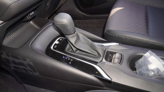 Новый Toyota Corolla XII (E210), 1.8 л, 2024 в Дубае от Najem Motors Белый цвет. Китайская | AUTO.AE