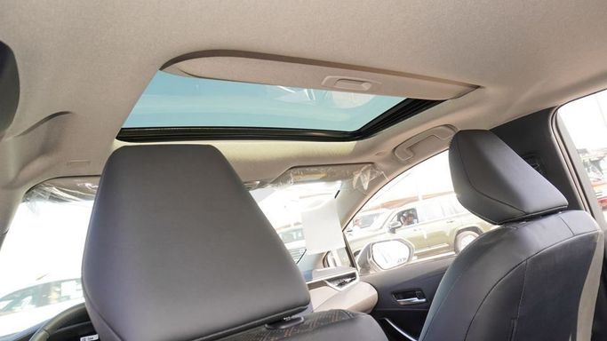 Новый Toyota Corolla XII (E210), 1.8 л, 2024 в Дубае от Najem Motors Белый цвет. Китайская | AUTO.AE