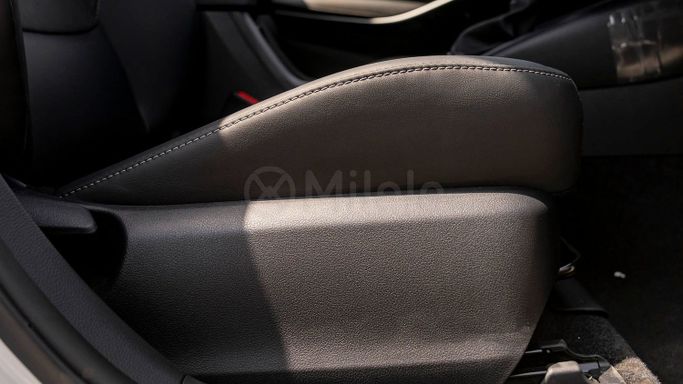 Новый Toyota Corolla Sporty XII (E210) Рестайлинг, 1.8 л, 2025 в Дубае от Milele Белый цвет. Other | AUTO.AE