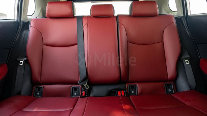 Новый Toyota Corolla XII (E210) Рестайлинг, 2.0 л, 2024 в Дубае от Milele Серебристый цвет. Other | AUTO.AE