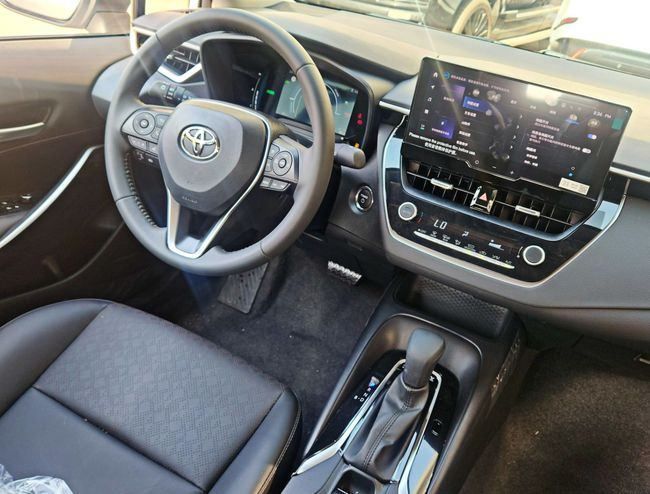 New Toyota Corolla XII (E210), 1.8 l, 2025 in Dubai by Gulf Motors, White color. Chinese Specs | AUTO.AE