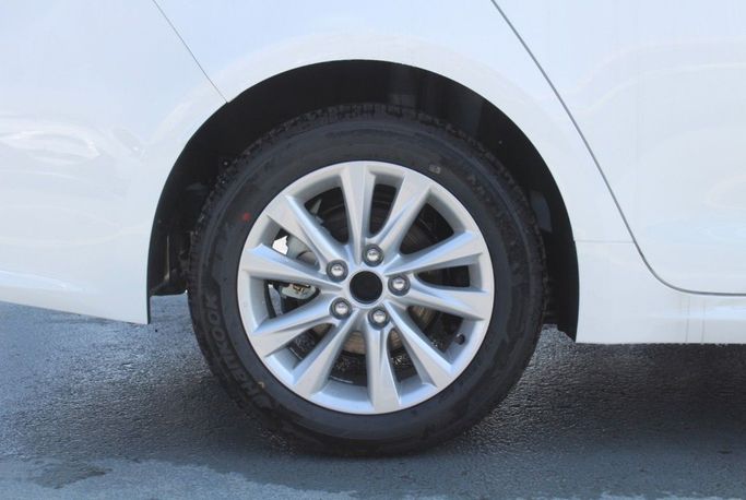 Новый Toyota Corolla XII (E210), 1.8 л, 2023 в Дубае от Titanum Cars Белый цвет. Other | AUTO.AE