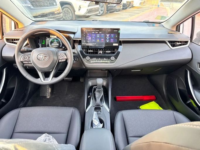 Новый Toyota Corolla Sporty XII (E210), 1.8 л, 2025 в Дубае от Allied Motors Белый цвет. Other | AUTO.AE