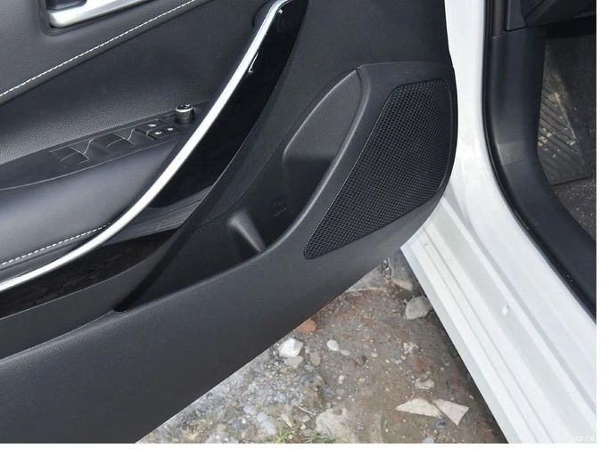 Новый Toyota Corolla XII (E210), 1.8 л, 2025 в Дубае от World Center Motors FZE Белый цвет. Китайская | AUTO.AE