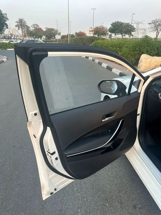 Новый Toyota Corolla XII (E210), 1.8 л, 2025 в Дубае от First Choice Motors Белый цвет. Китайская | AUTO.AE