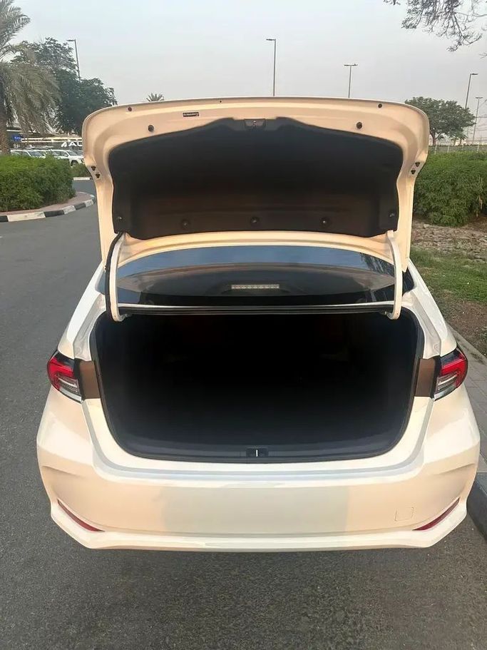 Новый Toyota Corolla XII (E210), 1.8 л, 2025 в Дубае от First Choice Motors Белый цвет. Китайская | AUTO.AE
