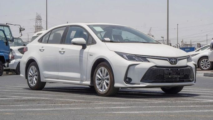 جديدة Toyota Corolla XII (E210), 1.8 l, 2025 في في دبي من GT MOTORS، اللون أبيض. المواصفات الصينية | AUTO.AE