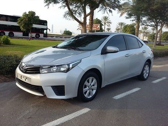 Подержанный Toyota Corolla XI (E160, E170, E180), 2.0 л, 2016 в Дубае от DEVA CARS Серебристый цвет. GCC | AUTO.AE