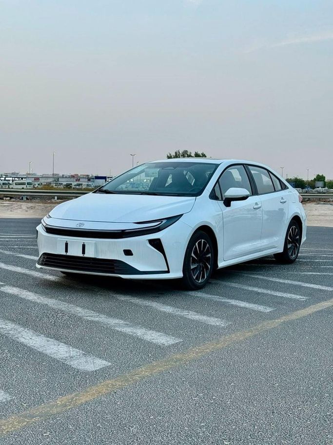 Новый Toyota Corolla XII (E210) Рестайлинг 2, 1.8 л, 2026 в ОАЭ, Дубай от Signature Motors FZE Белый цвет. Китайская | AUTO.AE | Объявление #278339