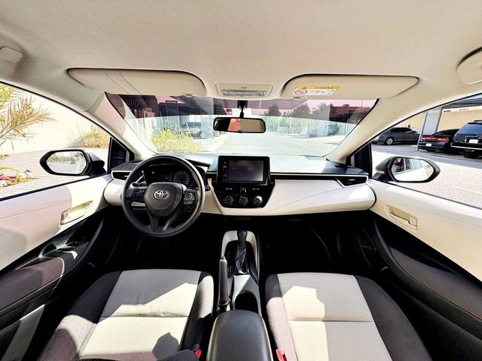 Used Toyota Corolla XII (E210), 1.6 l, 2022 in UAE, Dubai by AUTO LINK SPECIALIZED VEHICLES TRADING LLC, White color.  | AUTO.AE | Listing #295837 — photo 11 of 15