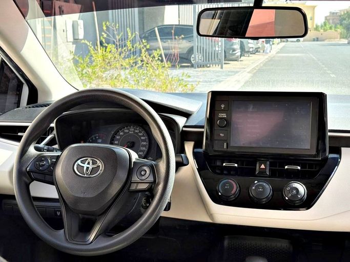 Used Toyota Corolla XII (E210), 1.6 l, 2022 in UAE, Dubai by AUTO LINK SPECIALIZED VEHICLES TRADING LLC, White color.  | AUTO.AE | Listing #295837 — photo 14 of 15