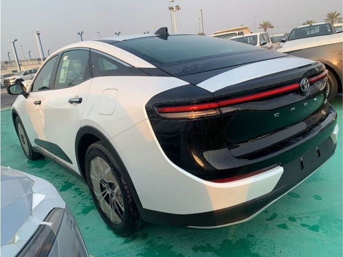 New Toyota Crown XVI (S230), 2.5 l, 2023 in Dubai by Mohamed Hakim Motors, White color. GCC Specs | AUTO.AE