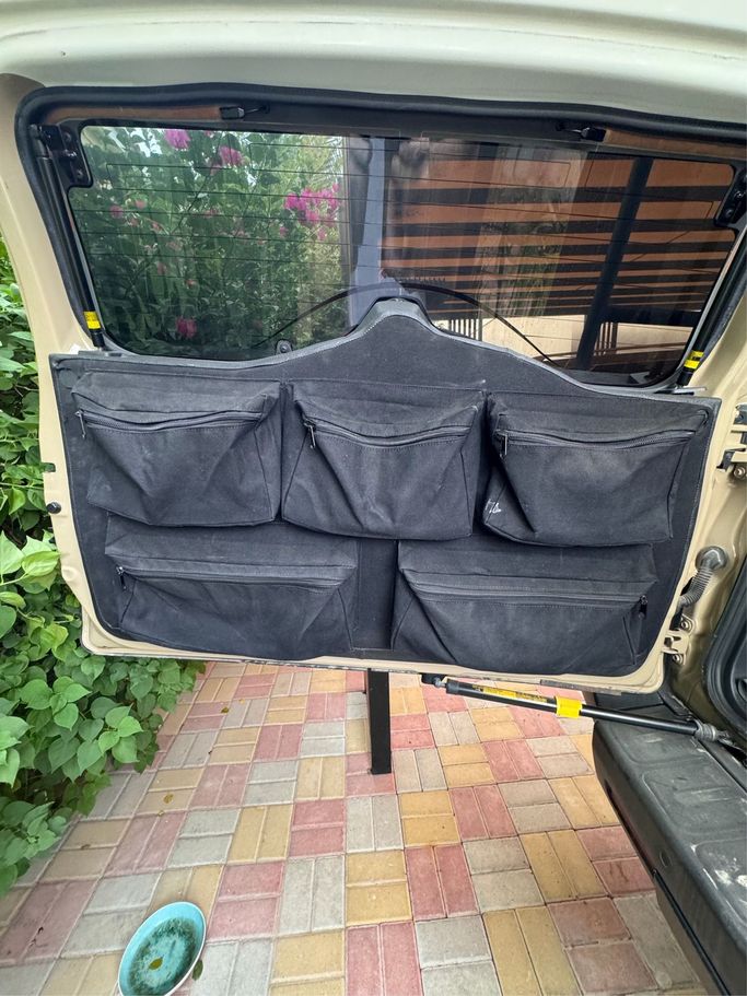 Used Toyota FJ Cruiser, 4.0 l, 2022 in Dubai, Beige color. GCC Specs | AUTO.AE