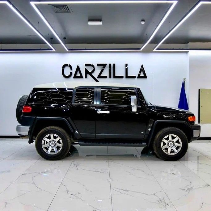 Used Toyota FJ Cruiser, 4.0 l, 2022 in Dubai by Carzilla Motors, Black color. GCC Specs | AUTO.AE