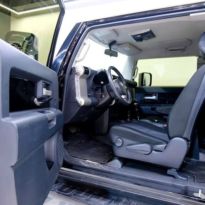 Used Toyota FJ Cruiser, 4.0 l, 2022 in Dubai by Carzilla Motors, Black color. GCC Specs | AUTO.AE