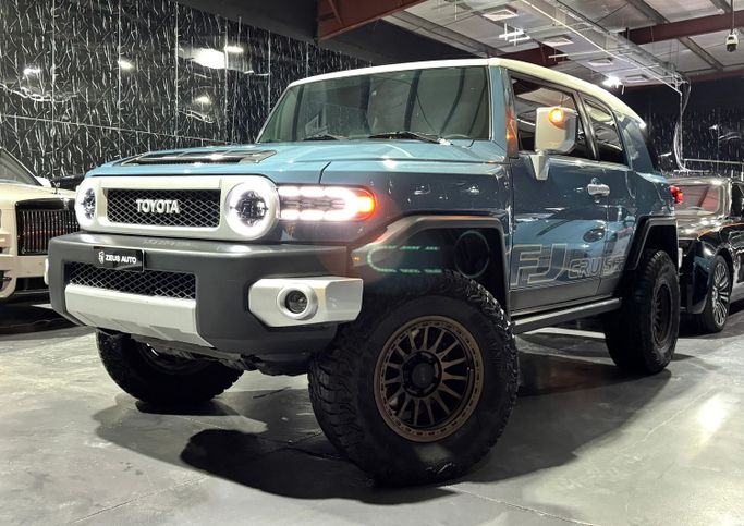 Used Toyota FJ Cruiser, 4.0 l, 2020 in Dubai by Zeus Motors, Blue color. GCC Specs | AUTO.AE