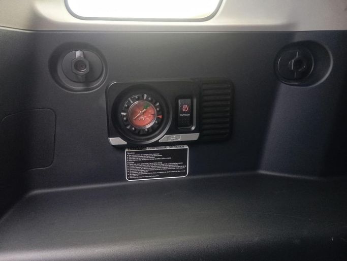 Подержанный Toyota FJ Cruiser, 4.0 л, 2023 в Дубае от Cariva Used Cars  Черный цвет. GCC | AUTO.AE