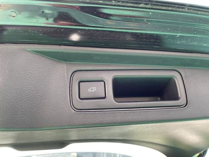 New Toyota Fortuner II Facelift, 2.8 l, 2023 in Dubai by Mohamed Hakim Motors, Black color. GCC Specs | AUTO.AE