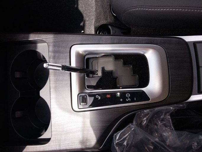 Новый Toyota Fortuner II Рестайлинг, 2.4 л, 2023 в Дубае от Mohamed Hakim Motors Серый цвет. GCC | AUTO.AE