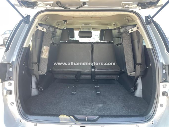 Used Toyota Fortuner II, 2.7 l, 2017 in Dubai by Alhamd Motors, Silver color. GCC Specs | AUTO.AE
