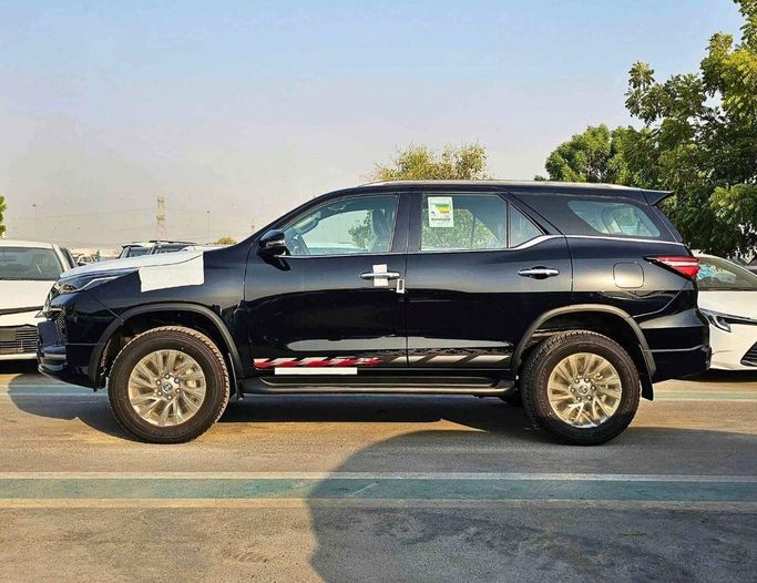 New Toyota Fortuner II Facelift, 4.0 l, 2025 in Dubai by SK Motors, Black color. GCC Specs | AUTO.AE