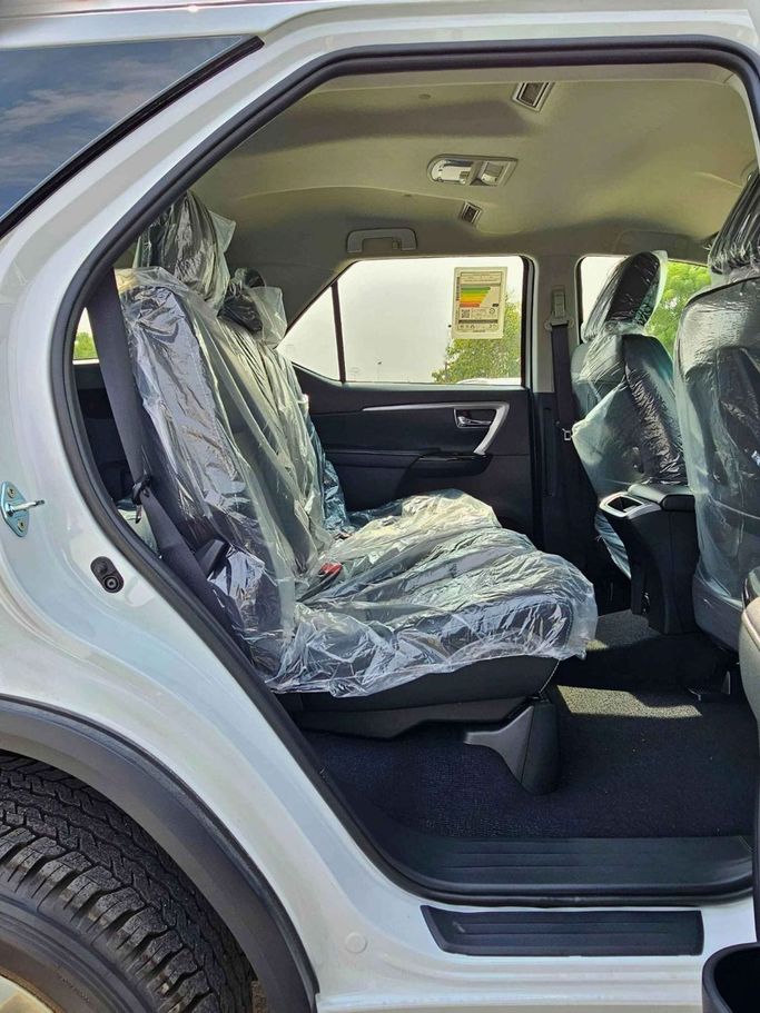 New Toyota Fortuner II Facelift, 4.0 l, 2025 in Dubai by SK Motors, White color. GCC Specs | AUTO.AE