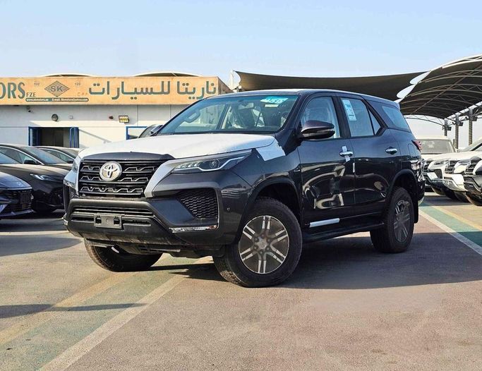 New Toyota Fortuner II Facelift, 2.7 l, 2025 in Dubai by SK Motors, Grey color. GCC Specs | AUTO.AE