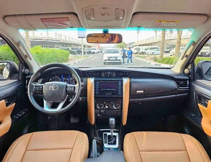 New Toyota Fortuner II Facelift, 2.7 l, 2020 in Dubai by SK Motors, White color. GCC Specs | AUTO.AE