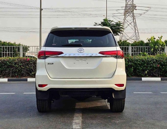 New Toyota Fortuner II Facelift, 2.7 l, 2020 in Dubai by SK Motors, White color. GCC Specs | AUTO.AE