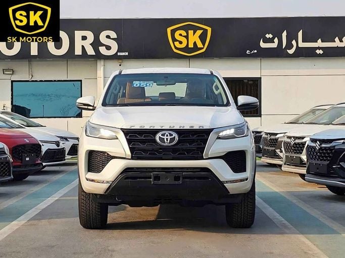 New Toyota Fortuner II Facelift, 2.4 l, 2025 in Dubai by SK Motors, White color. GCC Specs | AUTO.AE