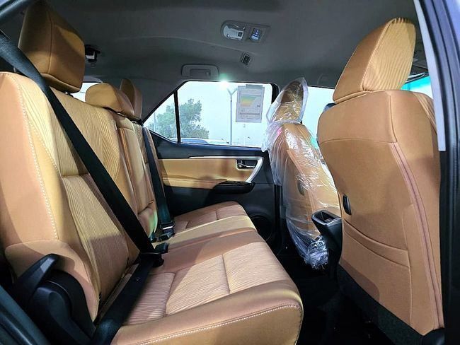 New Toyota Fortuner II Facelift, 4.0 l, 2025 in Dubai by Soltan Auto, Black color. GCC Specs | AUTO.AE