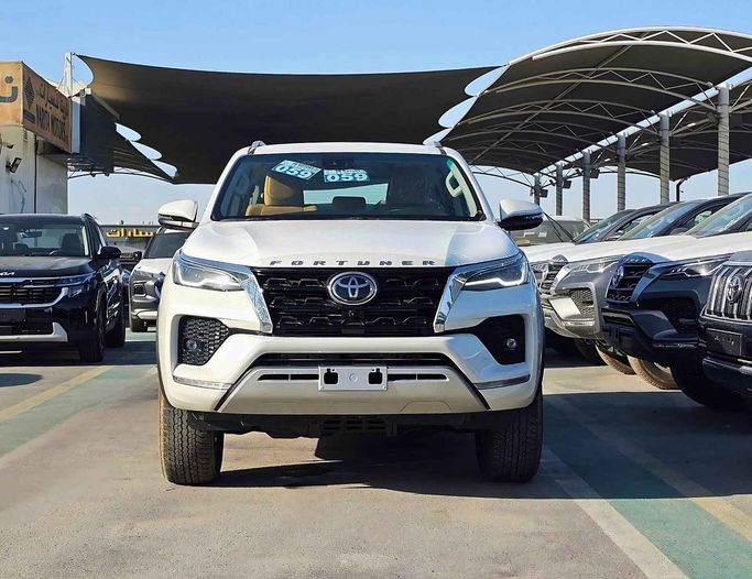 New Toyota Fortuner II Facelift, 2.8 l, 2024 in Dubai by SK Motors, White color. GCC Specs | AUTO.AE