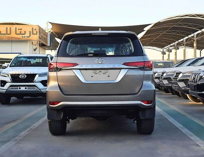 New Toyota Fortuner II Facelift, 2.7 l, 2024 in Dubai by SK Motors, Grey color. GCC Specs | AUTO.AE