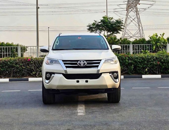 New Toyota Fortuner II Facelift, 2.7 l, 2020 in Dubai by SK Motors, White color. Other | AUTO.AE