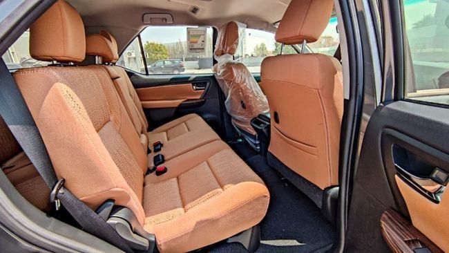 New Toyota Fortuner II Facelift, 2.7 l, 2023 in Dubai by Falcons GT Motors FZCO, Silver color. GCC Specs | AUTO.AE