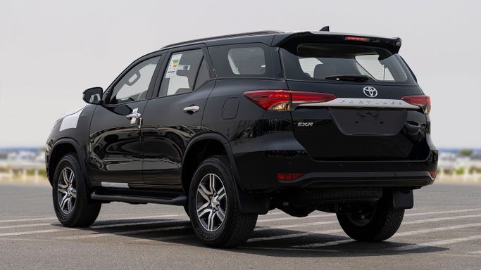 Новый Toyota Fortuner II Рестайлинг, 2.7 л, 2025 в Дубае от Milele Черный цвет. Other | AUTO.AE