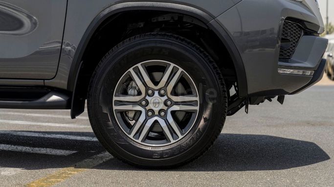 New Toyota Fortuner II Facelift, 2.7 l, 2025 in Dubai by Milele, Grey color. Other | AUTO.AE