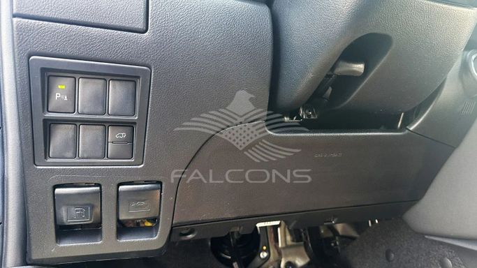 Новый Toyota Fortuner II Рестайлинг, 2.8 л, 2023 в Дубае от Falcons GT Motors FZCO Черный цвет. Other | AUTO.AE