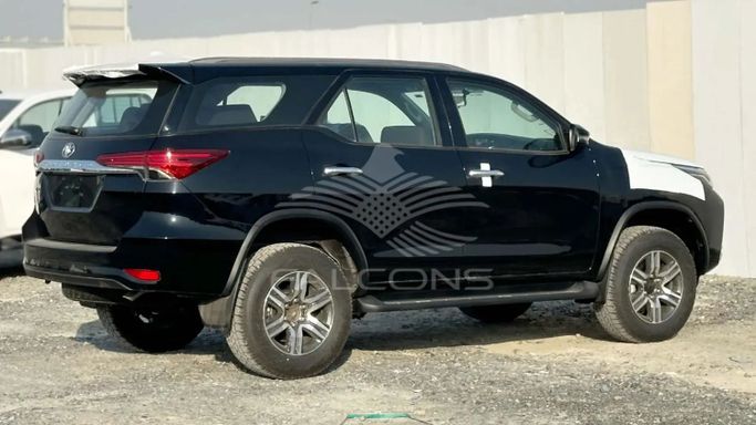 Новый Toyota Fortuner II Рестайлинг, 2.7 л, 2024 в Дубае от Falcons GT Motors FZCO Черный цвет. Other | AUTO.AE