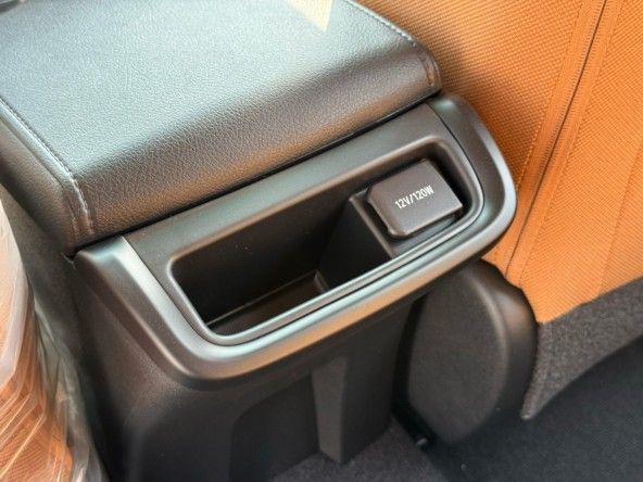 Новый Toyota Fortuner II Рестайлинг, 2.7 л, 2025 в Дубае от Titanum Cars Черный цвет. Other | AUTO.AE