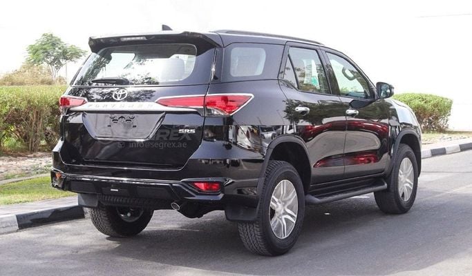 Новый Toyota Fortuner II Рестайлинг, 2.7 л, 2025 в Дубае от Segrex Auto Черный цвет. GCC | AUTO.AE