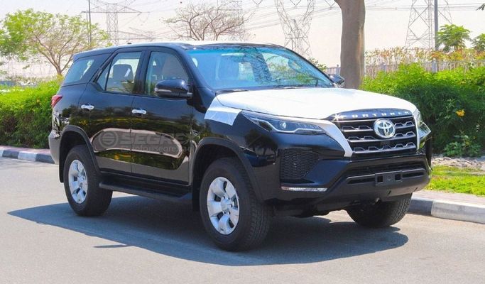 Новый Toyota Fortuner II Рестайлинг, 2.7 л, 2025 в Дубае от Segrex Auto Черный цвет. GCC | AUTO.AE