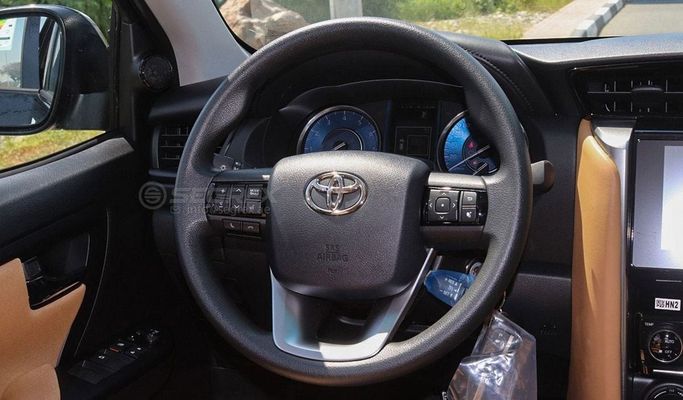Новый Toyota Fortuner II Рестайлинг, 2.7 л, 2025 в Дубае от Segrex Auto Черный цвет. GCC | AUTO.AE