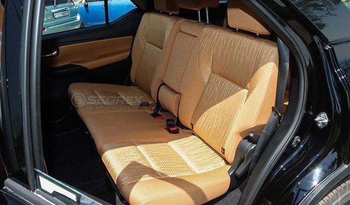 Новый Toyota Fortuner II Рестайлинг, 2.7 л, 2025 в Дубае от Segrex Auto Черный цвет. GCC | AUTO.AE